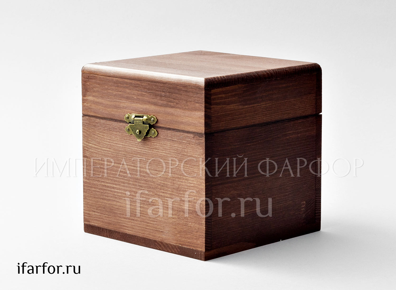 Шкатулка подарочная «Шкатулка подарочная светло-коричневая» Форма: Шкатулка. Дерево. Масло. 140 x 140 x 140 мм.