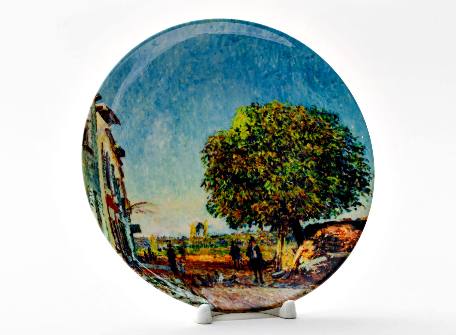 Декоративная тарелка Сислей Альфред «The Chestnut Tree at Saint-Mammes, 1880» Фарфор. 200 мм.